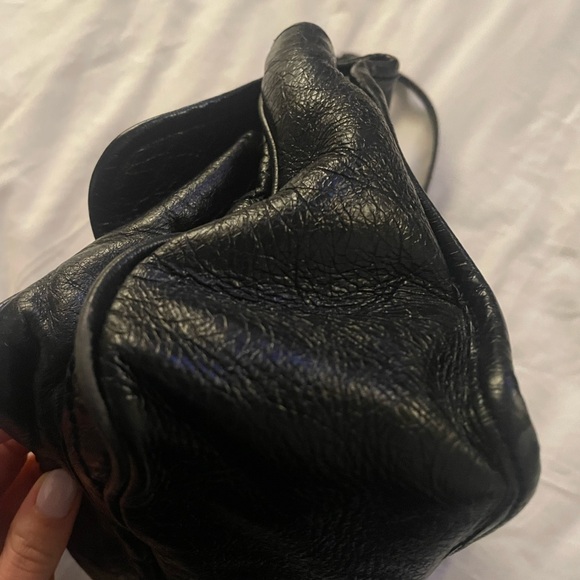 Saint Laurent medium matelasse Niki bag - Picture 10 of 13